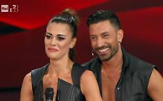 &laquo;Lo faremo&raquo;: il labiale di Bianca Guaccero che incendia la finale di Ballando. E ora con Giovanni Pernice si parla di nozze