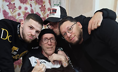 Mercatino allo Zen "vietato" per i funerali, i familiari di Barone attaccano La Vardera: "Ci ha diffamati, non un gesto mafioso ma di rispetto"
