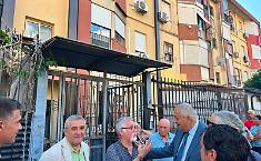 Il sindaco Lagalla consegna gli ultimi tre appartamenti devastati dalle fiamme nel 2023, &egrave; festa in via Erice