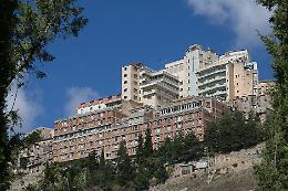 Troina, violenza sessuale durante il lockdown su una disabile positiva: arrestato un operatore sanitario