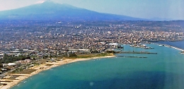 Catania, l'impietosa analisi della Cgil: «Una città che paga problemi mai risolti»