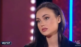 GFVip, proposta d'amore per la siciliana Rosalinda Cannavò. Ma lei prende tempo