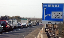 Catania, lunghe code sulla tangenziale per un incidente stradale