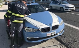 Palermo, trasportavano alimenti in frigo guasto: denunciati