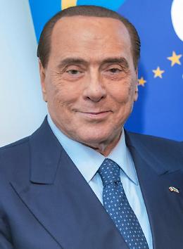 Paura per Berlusconi, ha un inizio di polmonite bilaterale