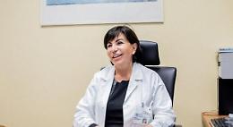 Coronavirus, scienziati diffidano la virologa Gismondo: «Basta diffondere fakenews»