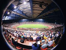 Al "Massimino" il Milan perde col Betis ma stravince la passione