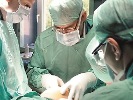 Catania, sfogo social medico del Policlinico: &laquo;Pazienti oncologici da operare ma non ci sono guanti&raquo;