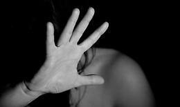Stalking su una ragazzina sulla quale aveva tentato abusi: condannato (ancora) un bidello
