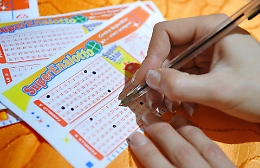 Jackpot del Superenalotto sopra i 200 mln di euro: il montepremi più alto di tutte le lotterie mondiali