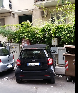 Catania, in via Malta l'inciviltà regna sovrana