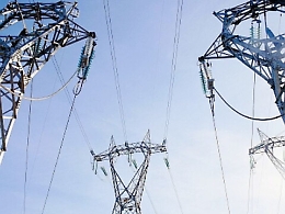 Una donna di Petralia Sottana ferma l&rsquo;elettrodotto Chiaramonte-Ciminna