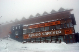 Al Rifugio Sapienza non funzionavano i servizi igienici: &egrave; stato un bel problema