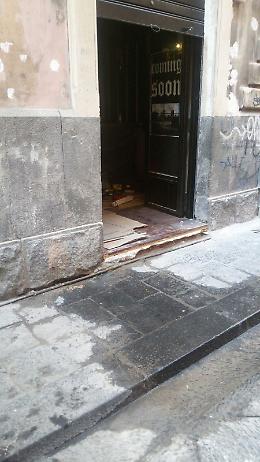 Un tubo della Sidra perde da due giorni, chiamo ma nessuno viene: e l'acqua si spreca