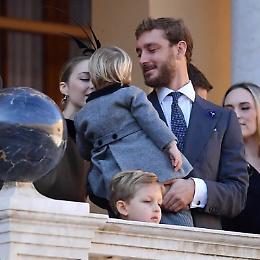 Festa Principato di Monaco, prima volta al balcone per il piccolo Stefano Casiraghi