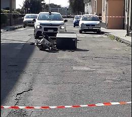 Riposto, scardinano il postamat ma poi lo perdono per strada