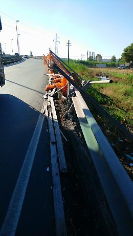 Catania: cavalcavia pericoloso