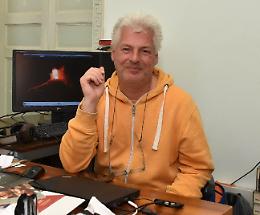 Boris Behncke su Fb: &laquo;Leggermente ferito, mi bevo una birra&raquo;