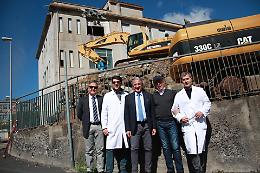 Giù il plesso di Malattie Infettive, su il nuovo pronto soccorso del Garibaldi