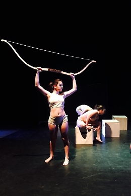 Neon Teatro e il liceo Spedalieri scoccano le frecce di Filottete che potrebbero cambiare il mondo