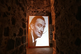 Mostra di Salvator Dalì apre al Castello Ursino di Catania