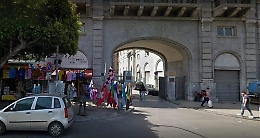 Decreto sicurezza, blitz della Digos all'ufficio anagrafe del Comune di Palermo