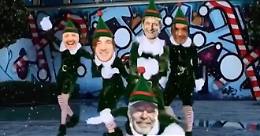 Vasco Rossi elfo con tutta la band negli auguri di Natale sui social