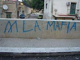 La met&agrave; dei giovani siciliani continua a considerare la mafia pi&ugrave; forte dello Stato