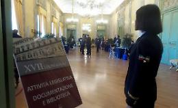 Caffè, cornetto, succo di frutta e badge, così comincia la legislatura per i deputati