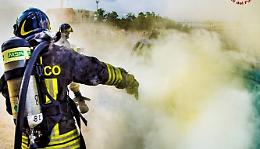 A fuoco una cabina dell' Enel: fumo invade scuola a Palermo