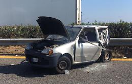 “Autoscontro” sull'A18: un morto e 4 feriti (due sono bambini)