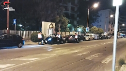 Sparatoria nella notte in un lido a Messina, ferita una donna