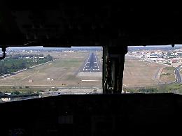 Aeroporto di Catania, tre voli dirottati per carburante in pista