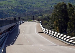 A fine luglio il M5S ricuce la Sicilia: ruspe sulla scorciatoia Caltavuturo