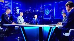 Sarri: &laquo;Contento per la vittoria dei ragazzi&raquo;, sui social i tifosi della Juve furiosi con il tecnico