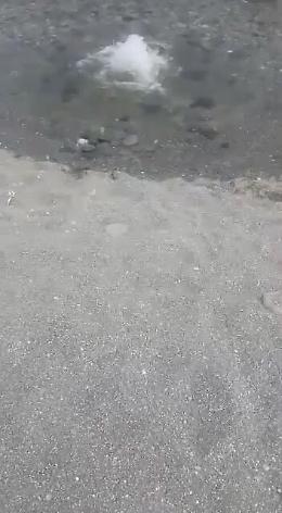 Una sorgente d'acqua dolce e fredda a Marina di Cottone