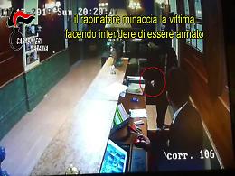 Catania, preso il rapinatore che si dileguava a bordo del Librino Express