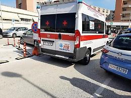 Operatori del "118" aggrediti dall’uomo che stavano soccorrendo