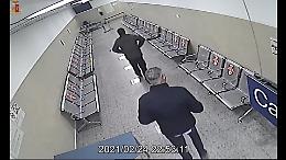 Catania, rubano due tv-monitor all'ospedale Cannizzaro: presi