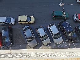 Catania: disagi  per le nuove strisce blu in piazza Ariosto