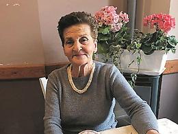 Centenaria catanese rovista vecchio mobile e trova 4 buoni postali del '41: valore 90 mila euro