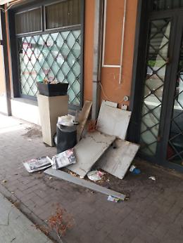 Catania: degrado a Vampolieri AciCatena