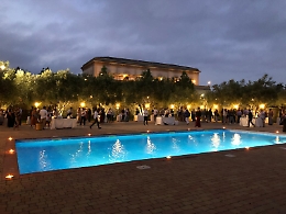 I bianchi di 32 cantine insieme per "Piccolo è bello" in una serata funky