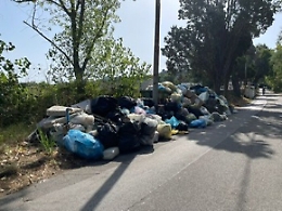 Vulcano sommersa dai rifiuti: revocato incarico a ditta