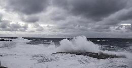 Forte vento sulle Eolie e le isole restano senza collegamenti