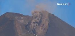 Etna, il cratere si "sgretola": enorme frana dalla bocca di Sud Est