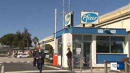 Pfizer, sindacati premono sul ritiro dei licenziamenti: «Pronti a fare sciopero»