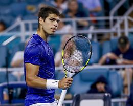 Miami: Alcaraz dà spettacolo, è in semifinale con Hurkacz