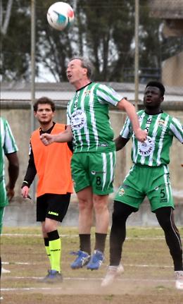 Manlio Grimaldi, il medico con la passione per il calcio in campo a 62 anni in Prima Categoria