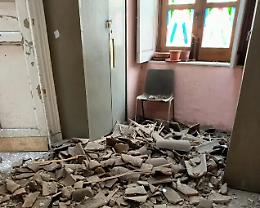 Crollo tetto al Boggio Lera, gli studenti faranno lezione in piazza Università